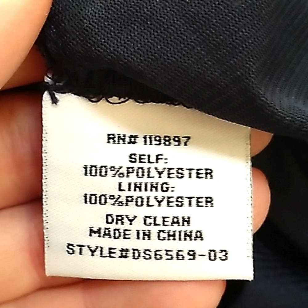 Collective Concepts Navy Ruffled Cold Shoulder Button Up Dress. Size Small - Picture 11 of 11